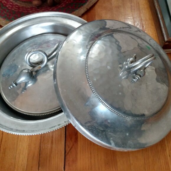 2 Vintage Silver Aluminum BW Buenilum Covered Casserole Dishes Mid Century - Picture 3 of 8